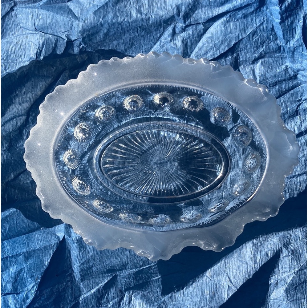 Rare Oval GLASS RELISH/TRINKET/Candy DISH w/decorative knobs &fluted ruffle edge